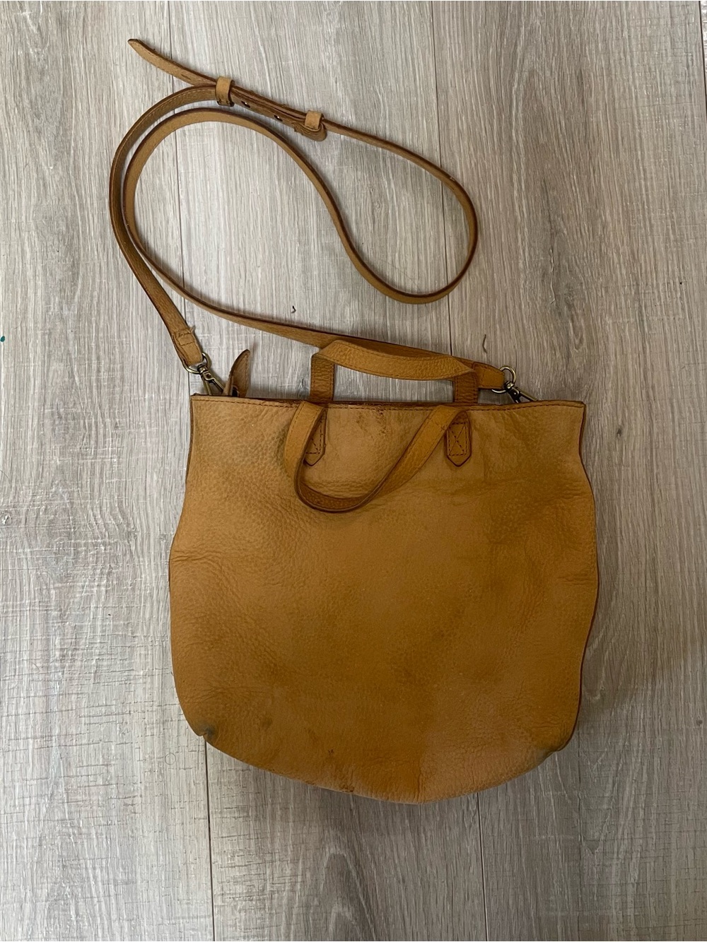 Madewell Leather Crossbody Tote in Tan